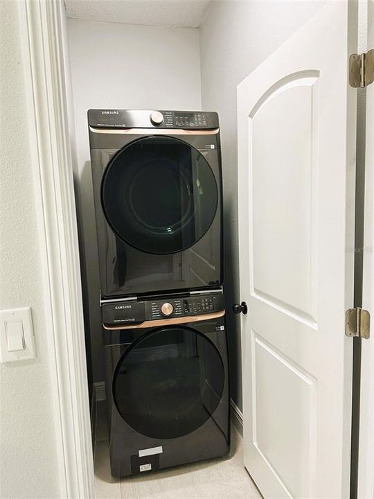 На продажу: $699,000 (4 спален, 4 ванн, 2724 Квадратных фут)