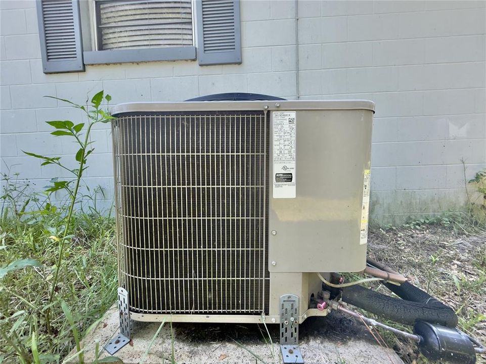 En Venta: $449,000 (4 camas, 3 baños, 1452 Pies cuadrados)