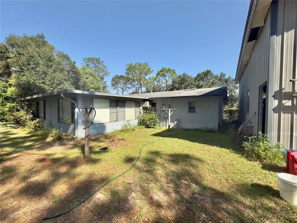 En Venta: $449,000 (4 camas, 3 baños, 1452 Pies cuadrados)