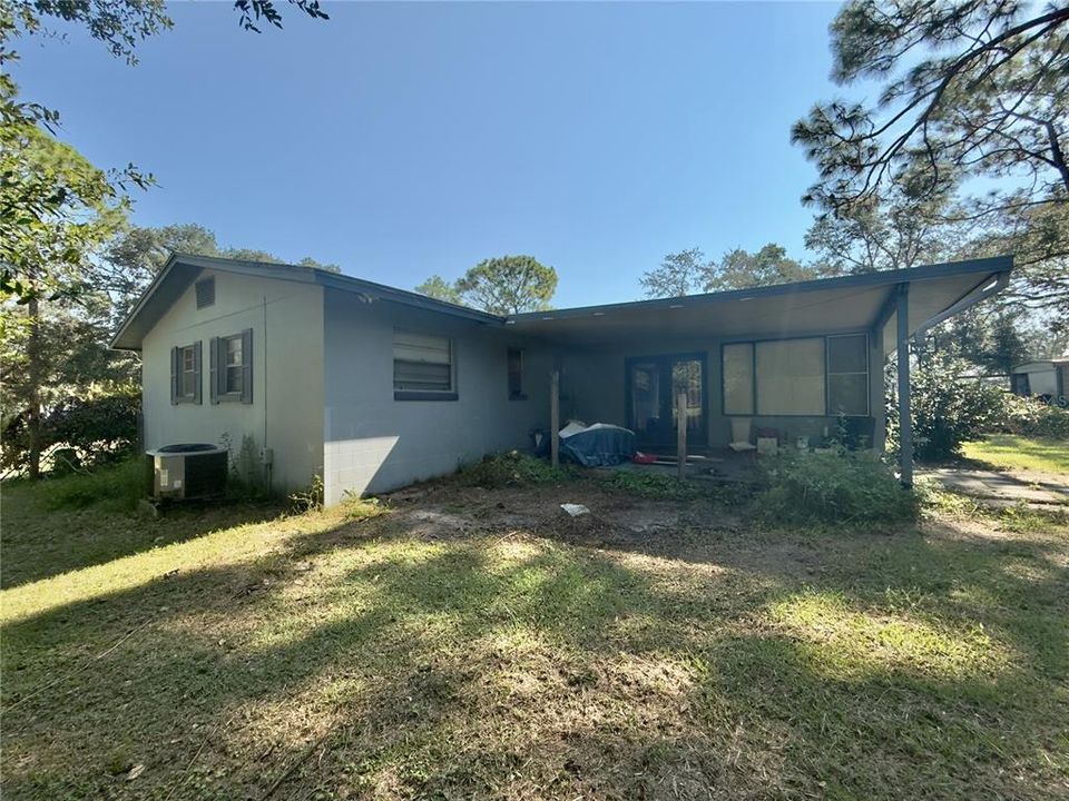 En Venta: $449,000 (4 camas, 3 baños, 1452 Pies cuadrados)