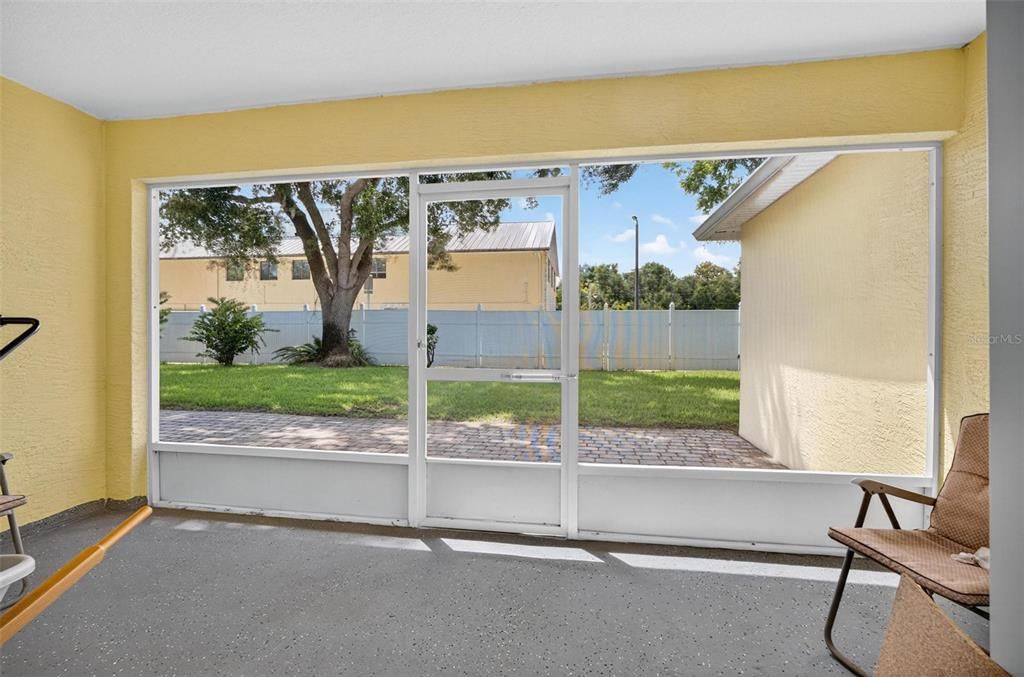 For Sale: $549,900 (6 beds, 0 baths, 2800 Square Feet)