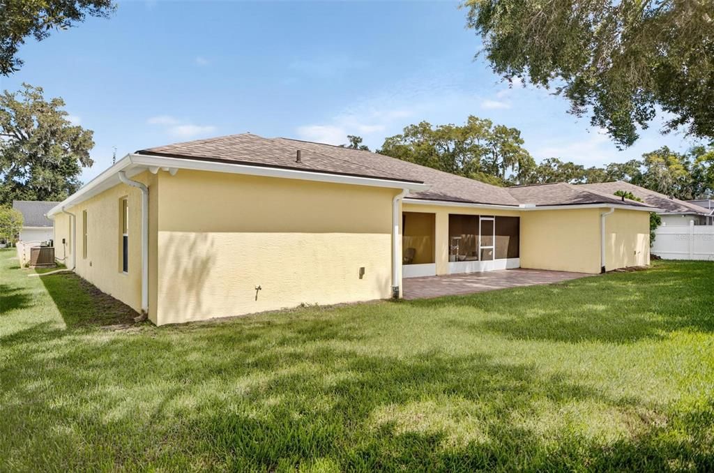 For Sale: $549,900 (6 beds, 0 baths, 2800 Square Feet)