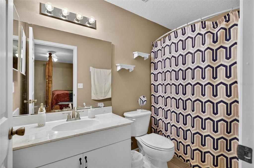 For Sale: $549,900 (6 beds, 0 baths, 2800 Square Feet)