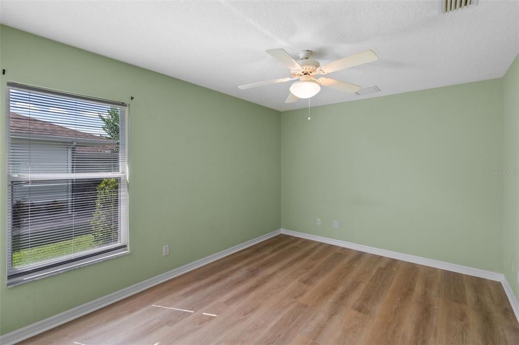 For Rent: $1,900 (3 beds, 2 baths, 1858 Square Feet)