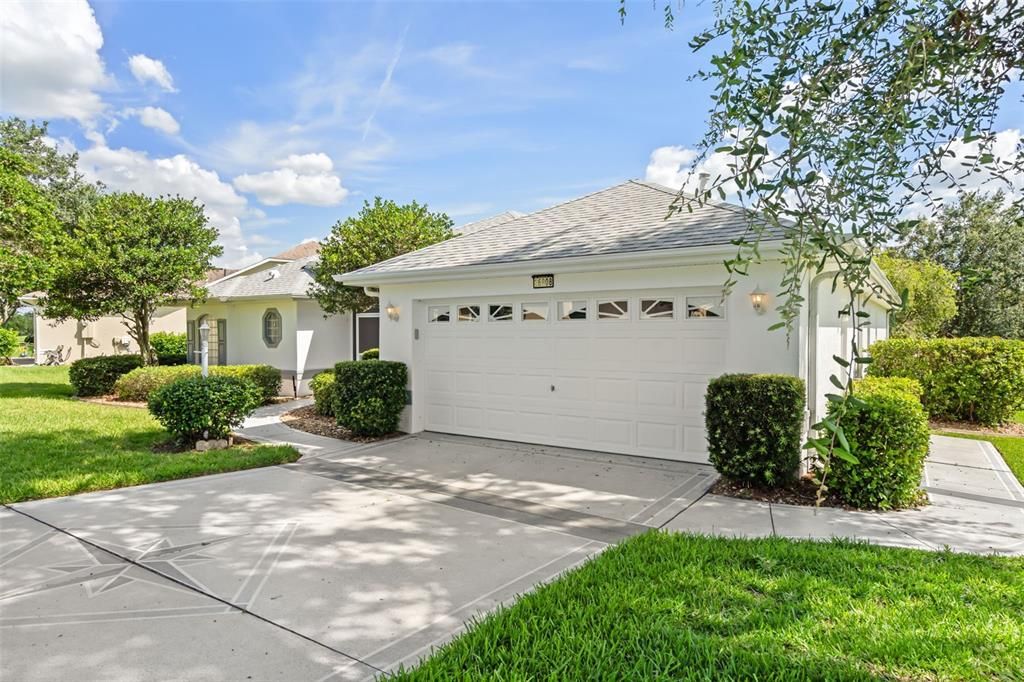 For Rent: $1,900 (3 beds, 2 baths, 1858 Square Feet)