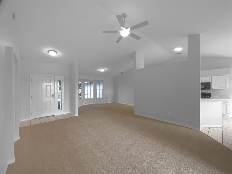 合同活跃: $360,000 (3 贝兹, 2 浴室, 1580 平方英尺)