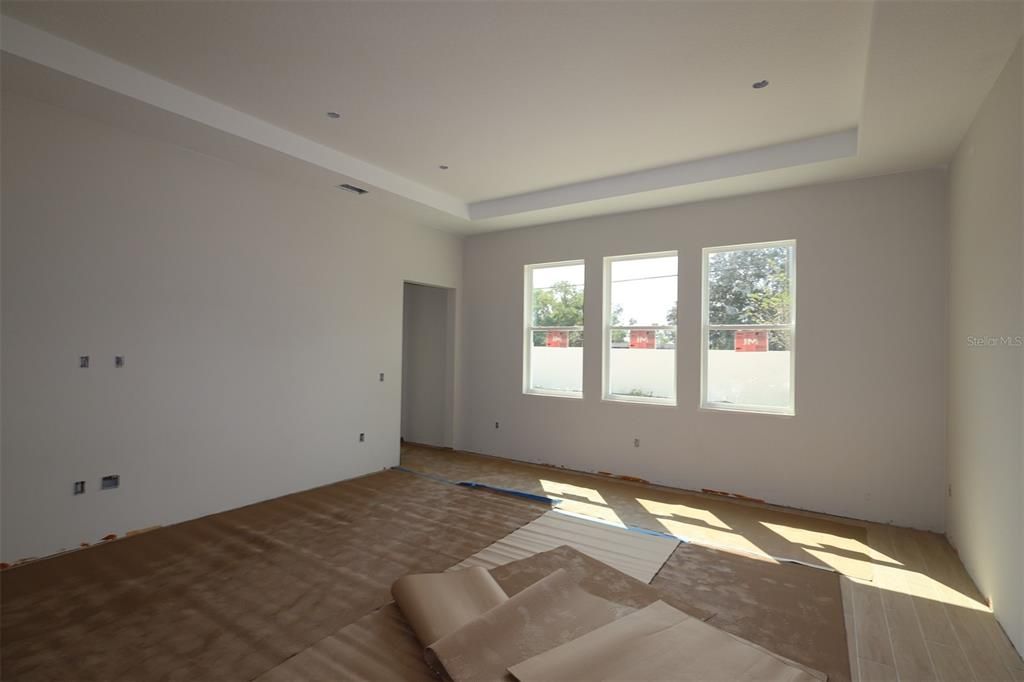 Active With Contract: $871,990 (5 beds, 4 baths, 3461 Square Feet)