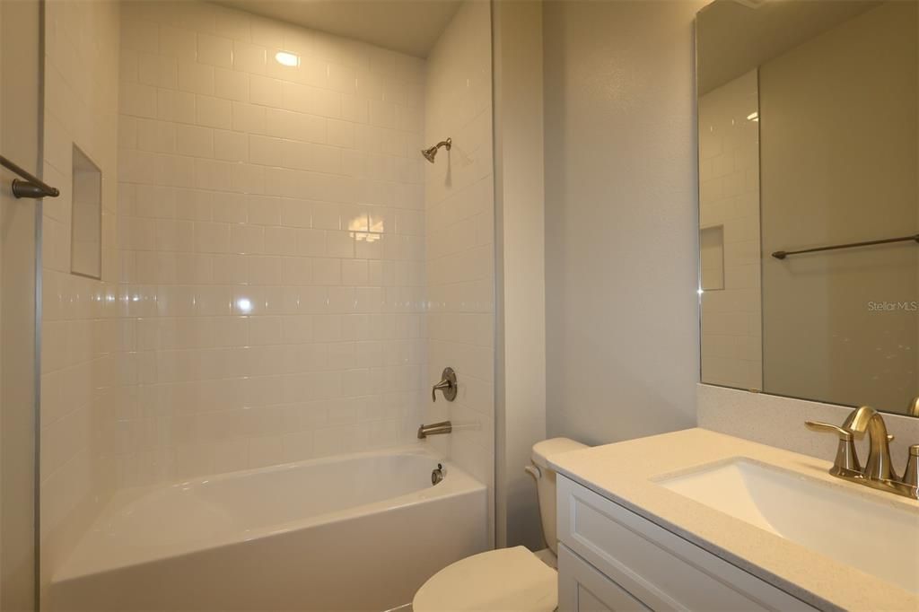 Active With Contract: $871,990 (5 beds, 4 baths, 3461 Square Feet)