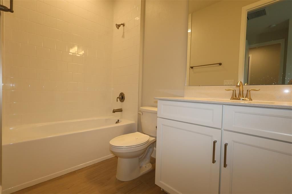 Active With Contract: $871,990 (5 beds, 4 baths, 3461 Square Feet)