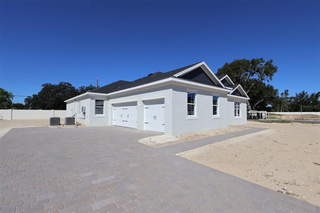 Active With Contract: $871,990 (5 beds, 4 baths, 3461 Square Feet)