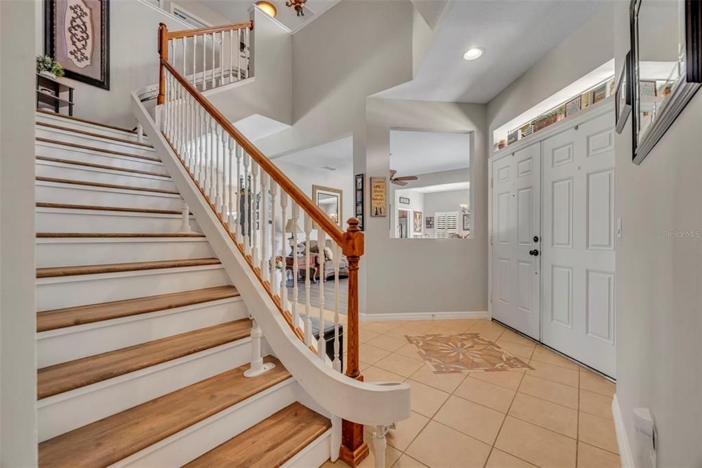 En Venta: $890,000 (5 camas, 4 baños, 3973 Pies cuadrados)