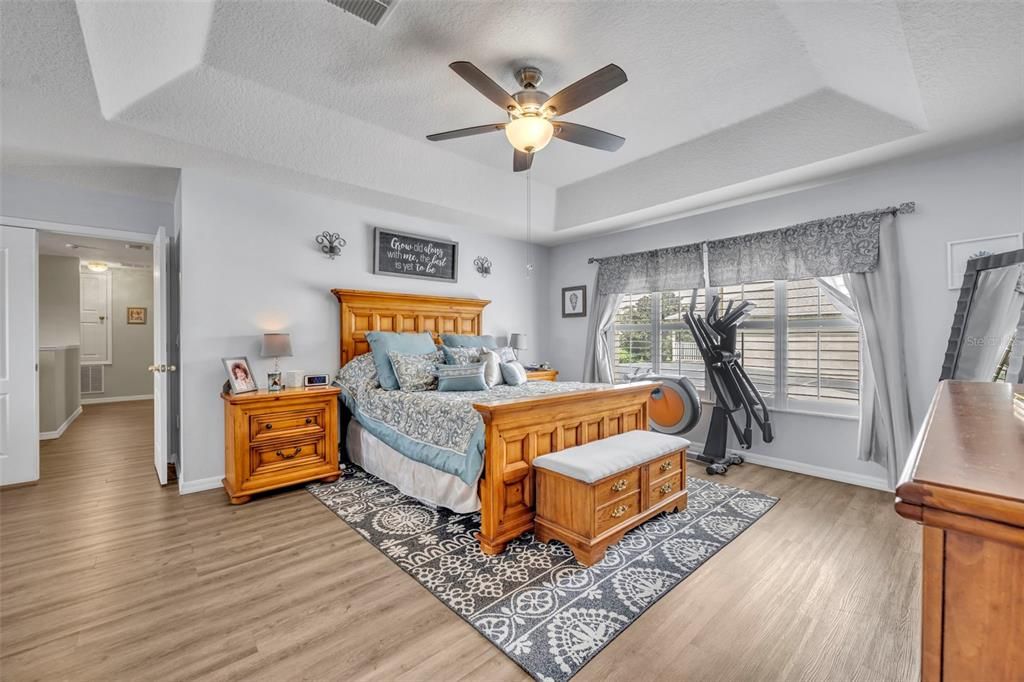 En Venta: $890,000 (5 camas, 4 baños, 3973 Pies cuadrados)