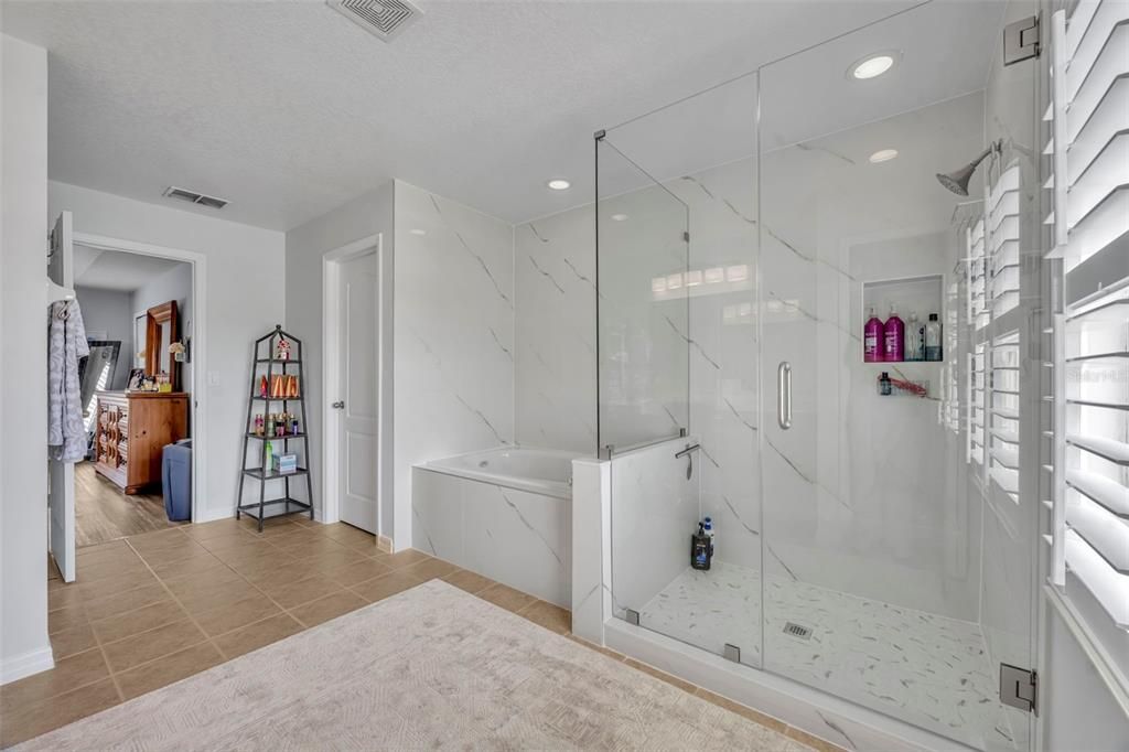 En Venta: $890,000 (5 camas, 4 baños, 3973 Pies cuadrados)