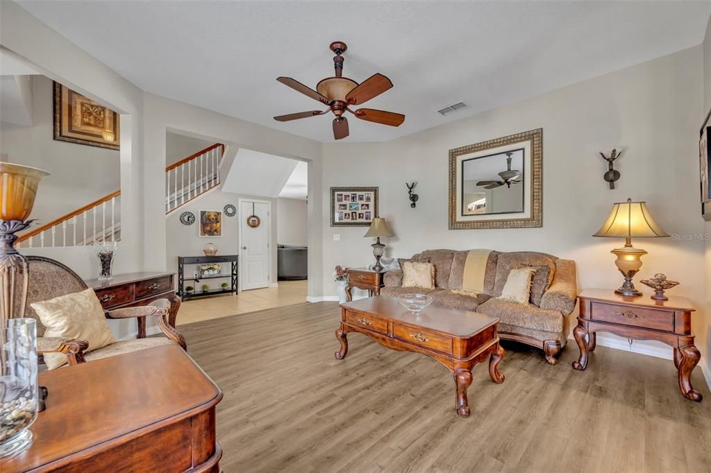 En Venta: $890,000 (5 camas, 4 baños, 3973 Pies cuadrados)