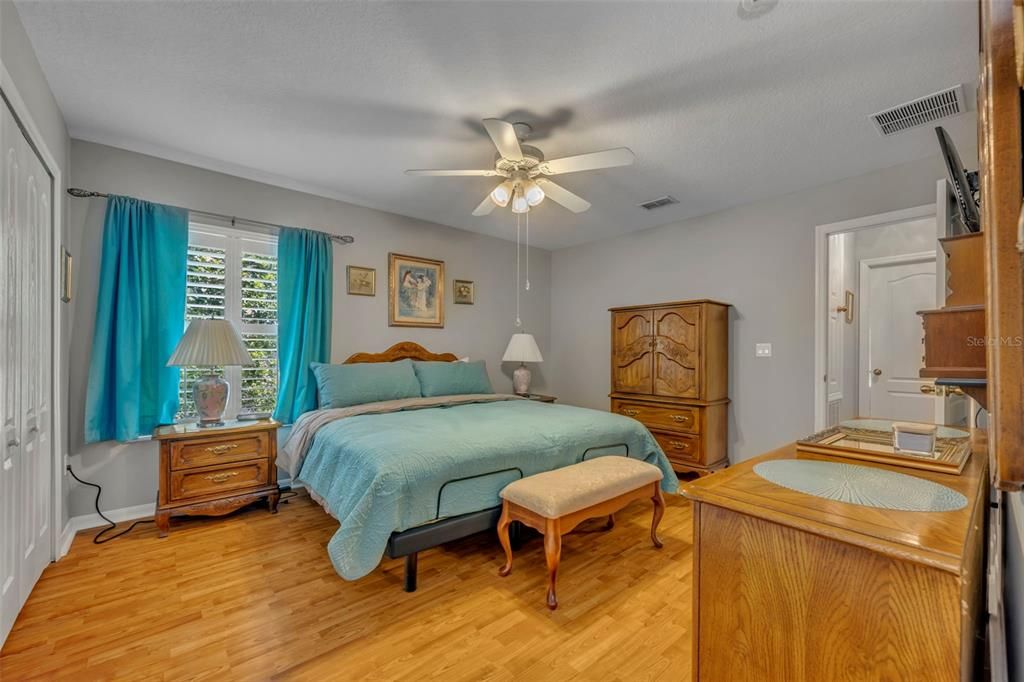 En Venta: $890,000 (5 camas, 4 baños, 3973 Pies cuadrados)