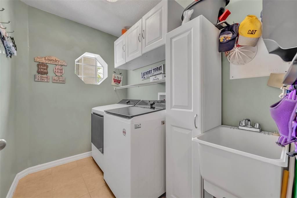 En Venta: $890,000 (5 camas, 4 baños, 3973 Pies cuadrados)