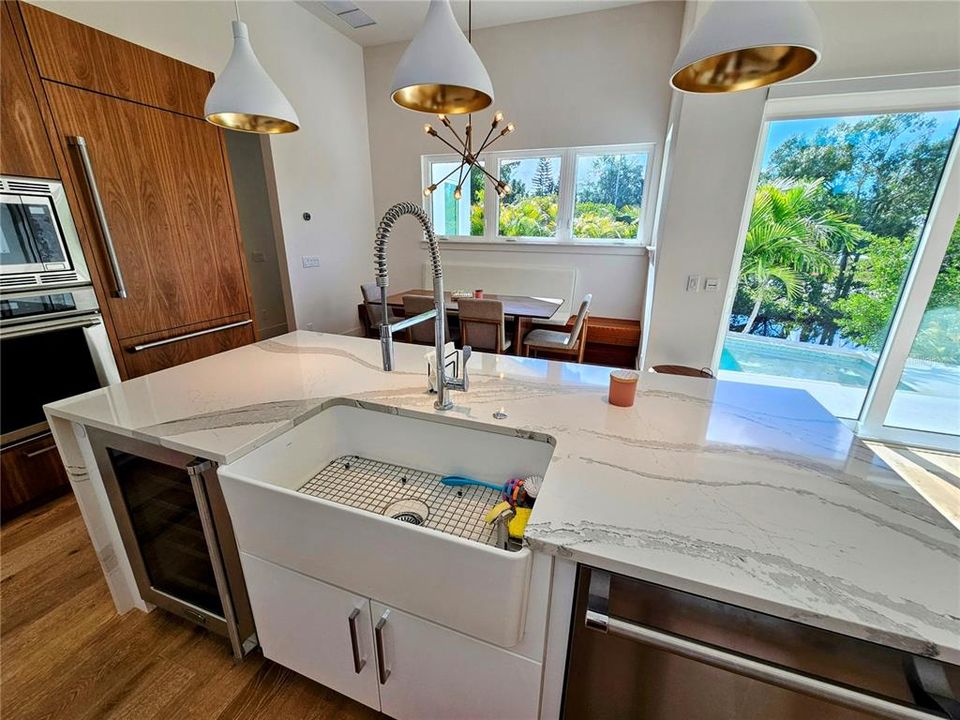 В аренду: $5,700 (3 спален, 2 ванн, 1599 Квадратных фут)