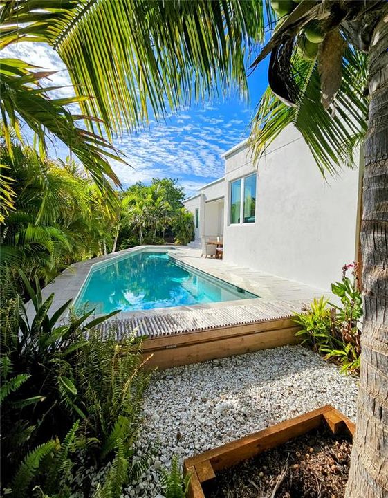 В аренду: $5,700 (3 спален, 2 ванн, 1599 Квадратных фут)