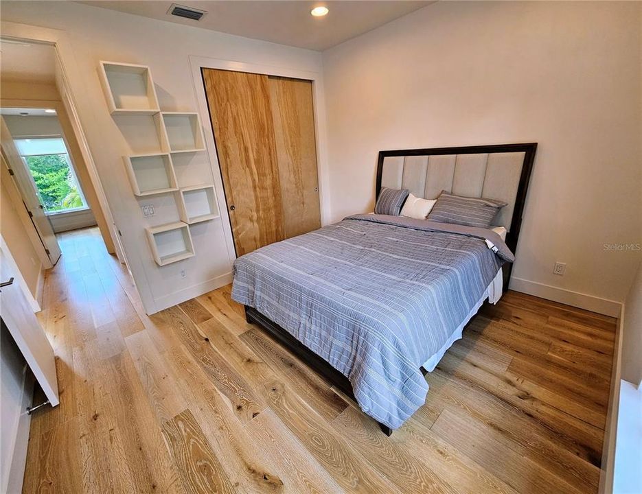 В аренду: $5,700 (3 спален, 2 ванн, 1599 Квадратных фут)