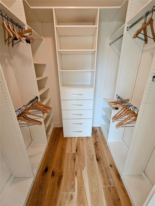 В аренду: $5,700 (3 спален, 2 ванн, 1599 Квадратных фут)