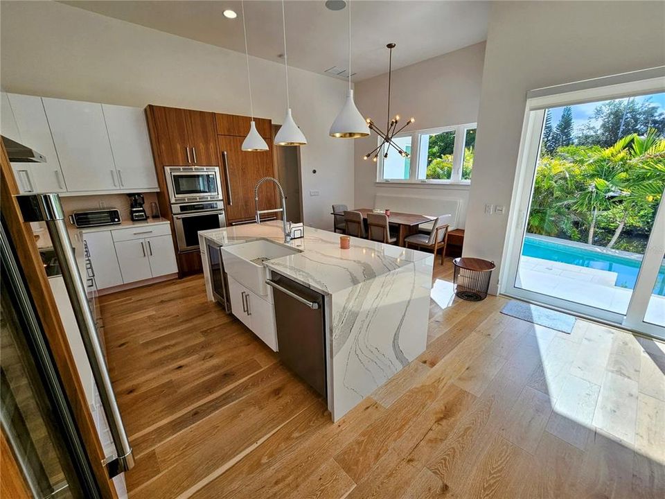 В аренду: $5,700 (3 спален, 2 ванн, 1599 Квадратных фут)