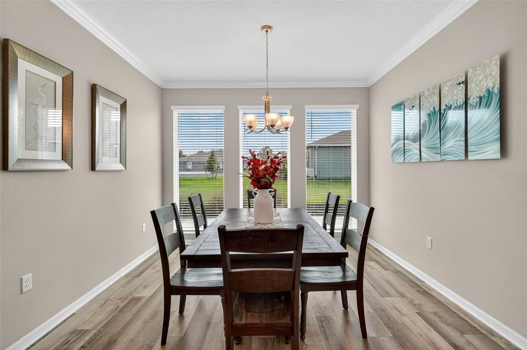 Activo con contrato: $349,900 (2 camas, 2 baños, 1703 Pies cuadrados)