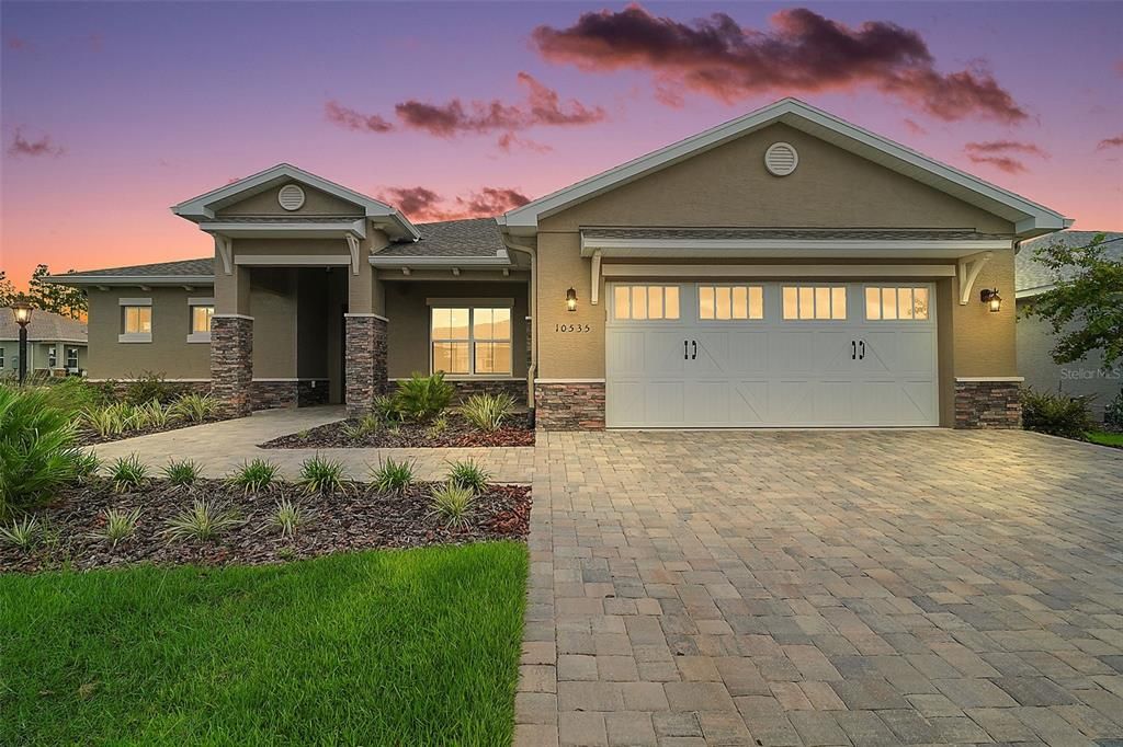 Activo con contrato: $349,900 (2 camas, 2 baños, 1703 Pies cuadrados)