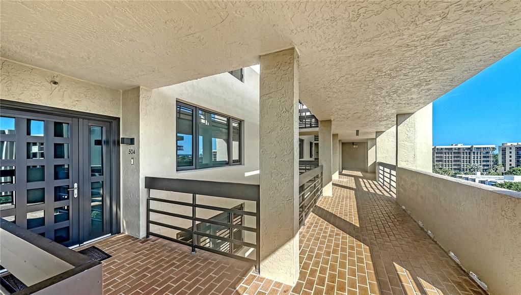 For Sale: $1,299,000 (2 beds, 2 baths, 1503 Square Feet)