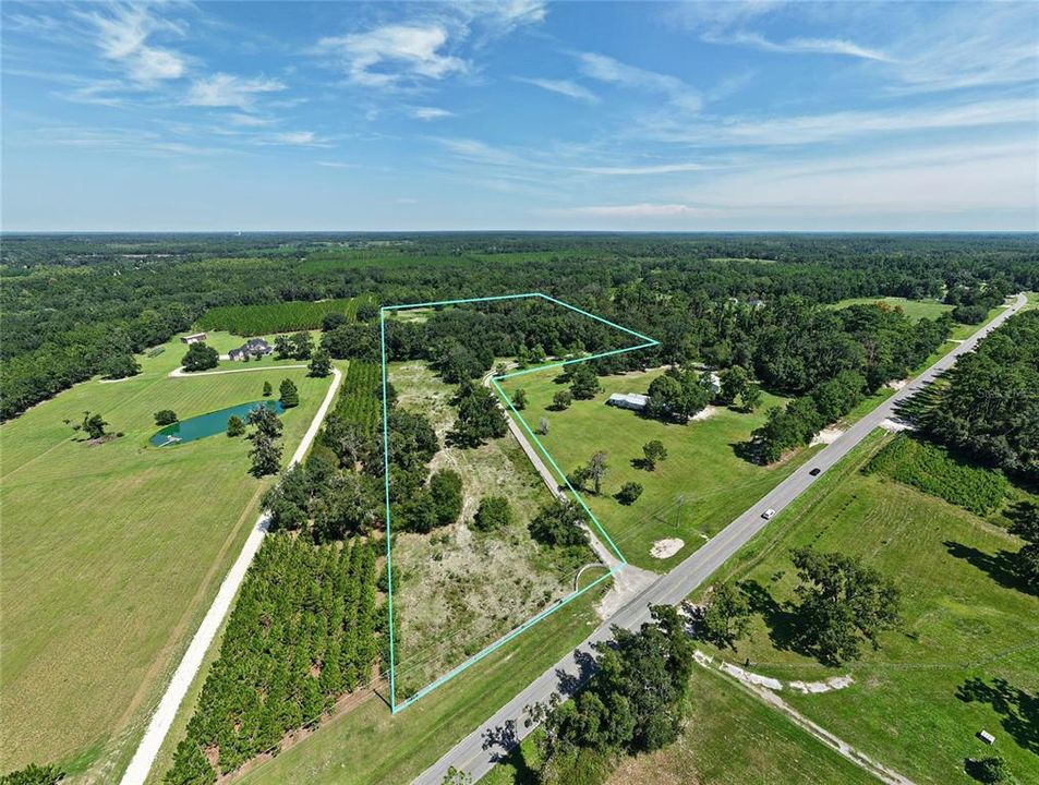 En Venta: $750,000 (3 camas, 3 baños, 3509 Pies cuadrados)