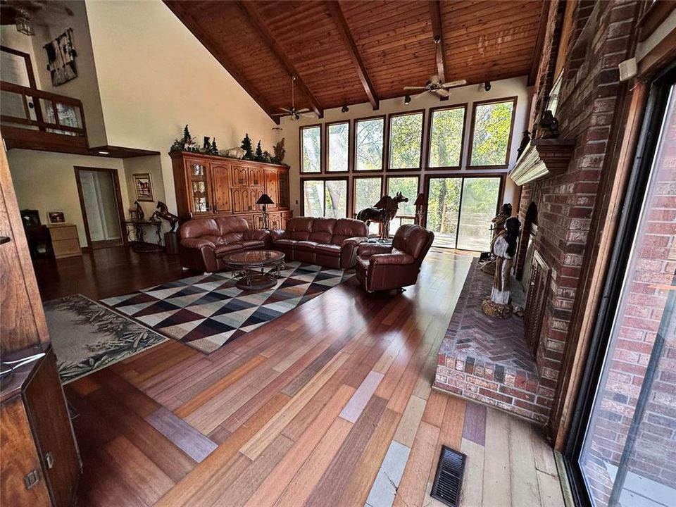 En Venta: $750,000 (3 camas, 3 baños, 3509 Pies cuadrados)