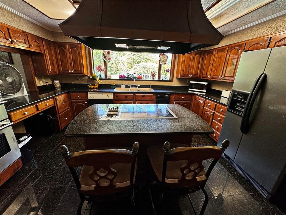 En Venta: $750,000 (3 camas, 3 baños, 3509 Pies cuadrados)