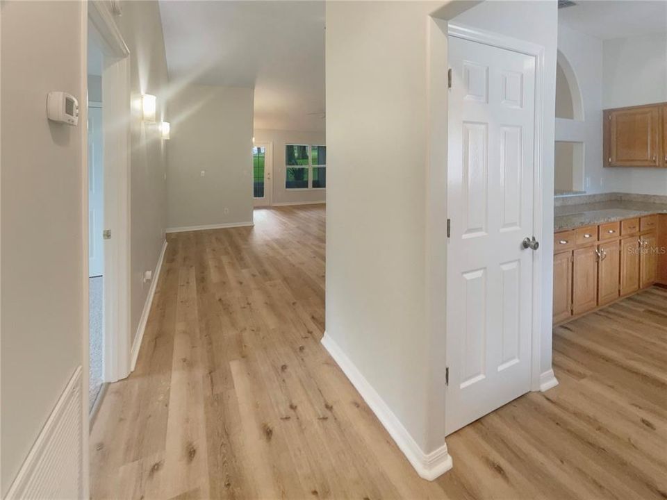 На продажу: $270,000 (2 спален, 2 ванн, 1196 Квадратных фут)