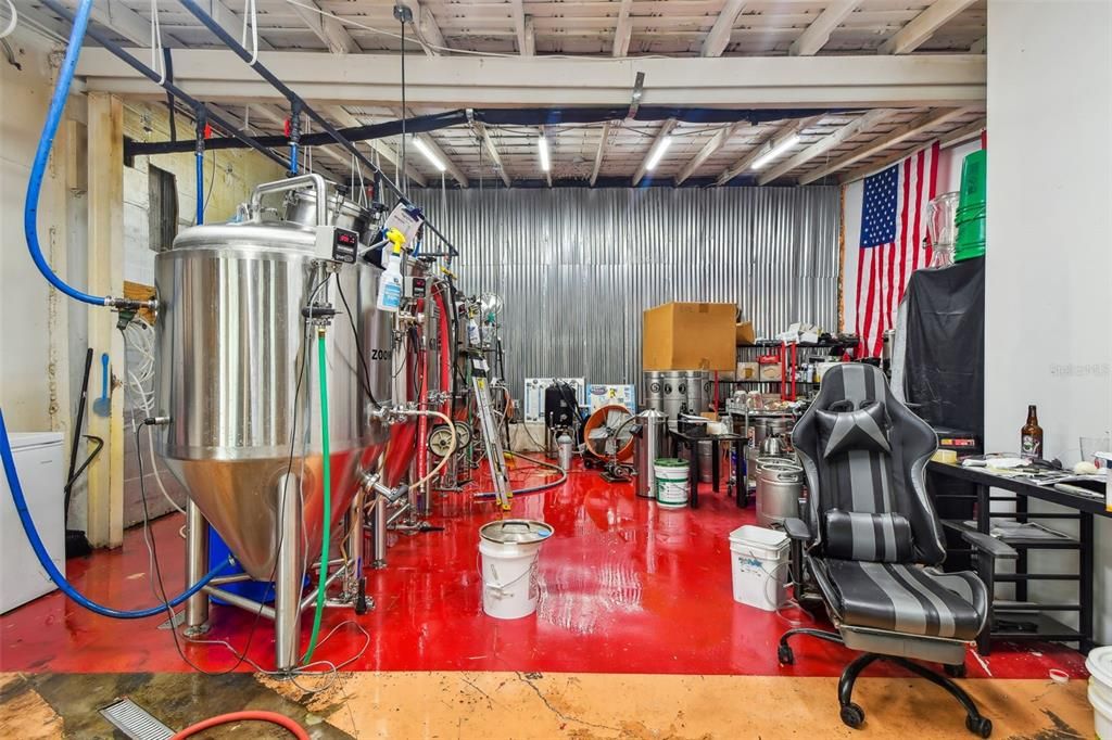 待售: $615,000 (0 贝兹, 0 浴室, 3550 平方英尺)