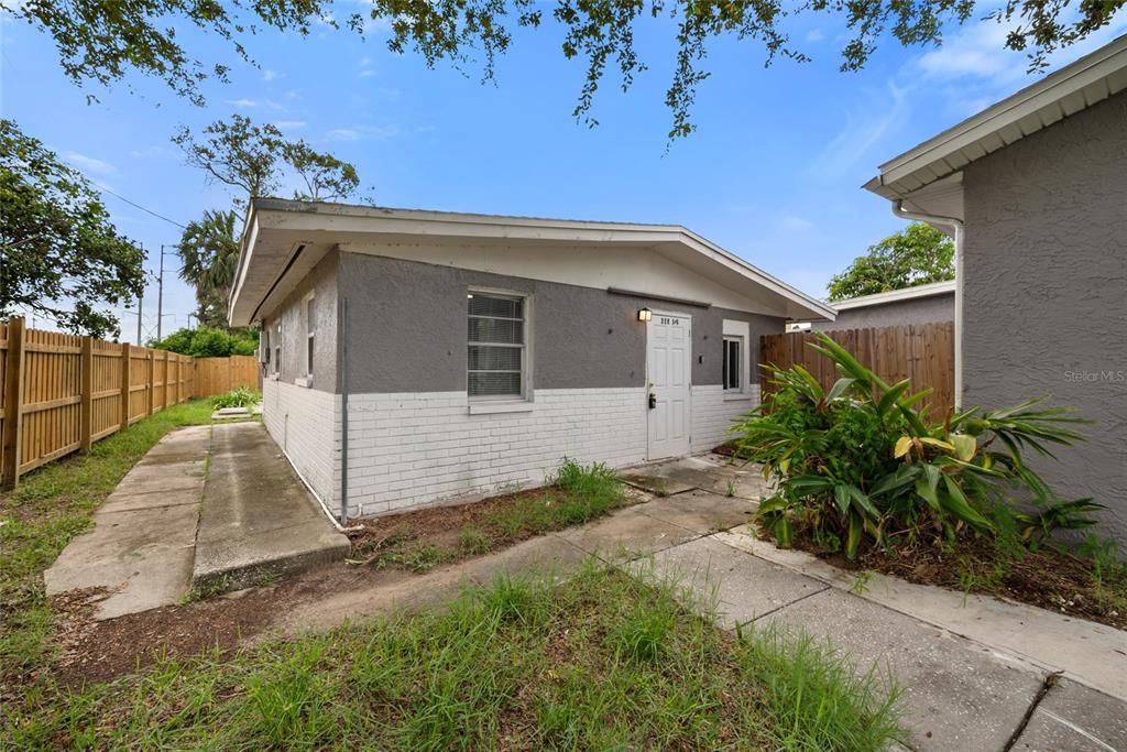 En Venta: $439,000 (5 camas, 0 baños, 1940 Pies cuadrados)