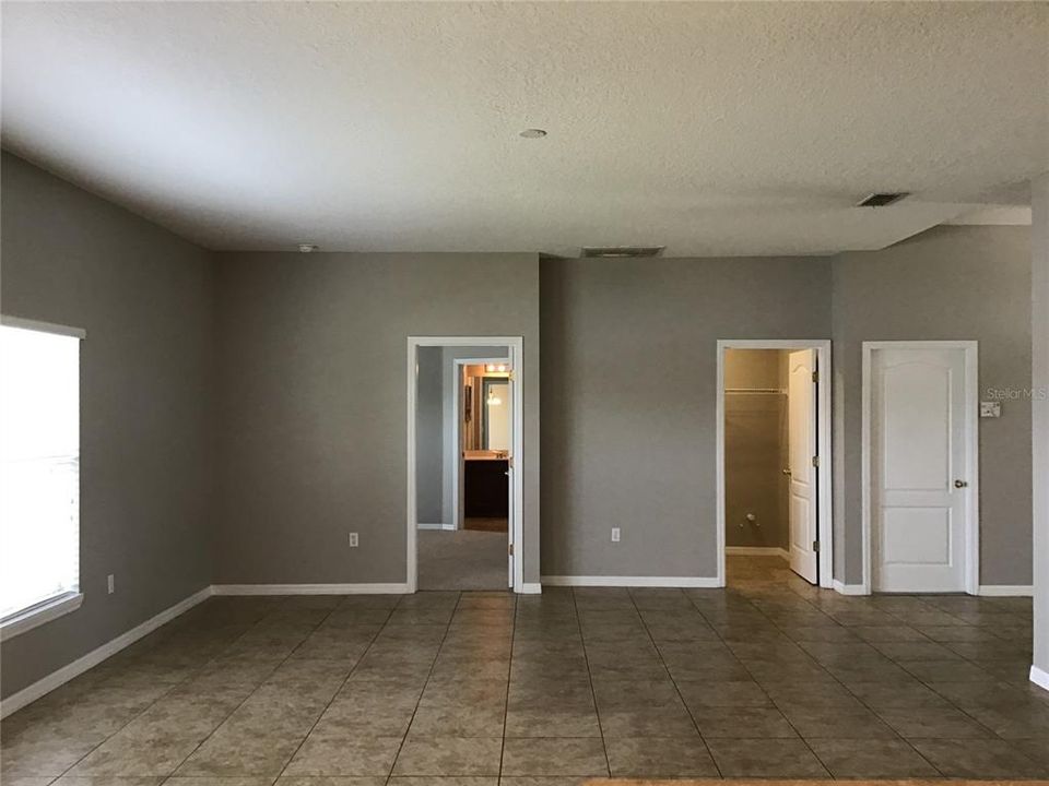 出租: $1,917 (3 贝兹, 2 浴室, 1596 平方英尺)