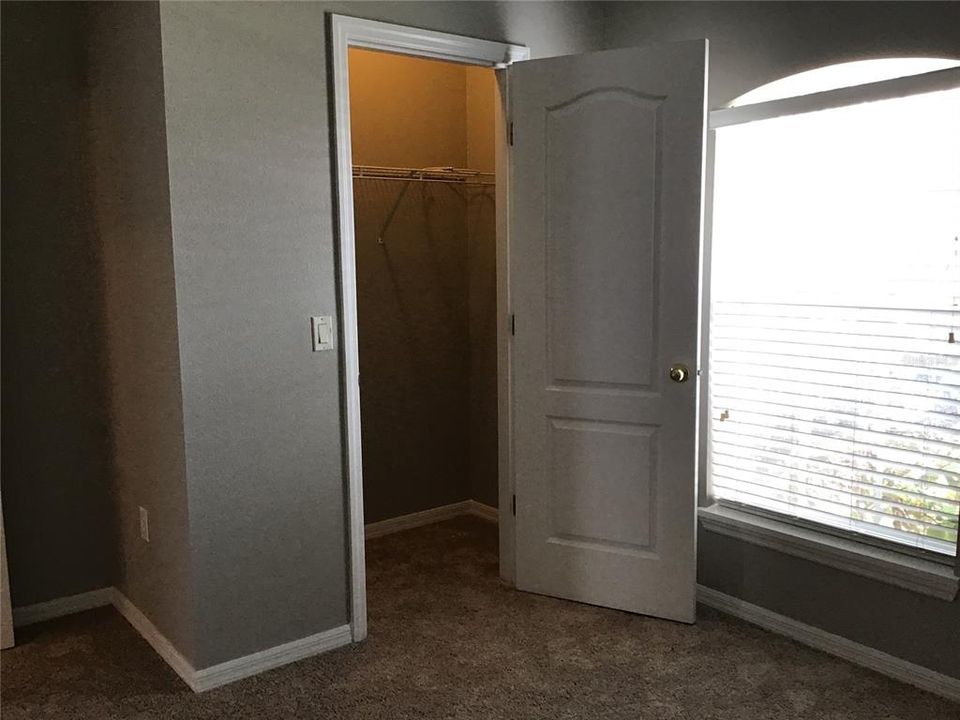 出租: $1,917 (3 贝兹, 2 浴室, 1596 平方英尺)