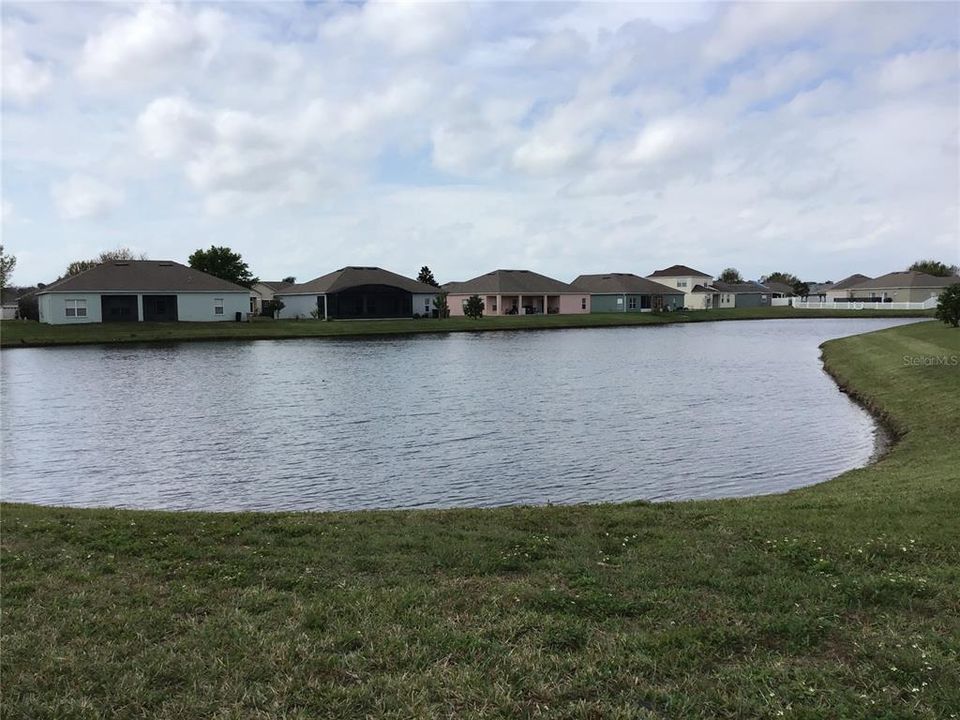 出租: $1,917 (3 贝兹, 2 浴室, 1596 平方英尺)