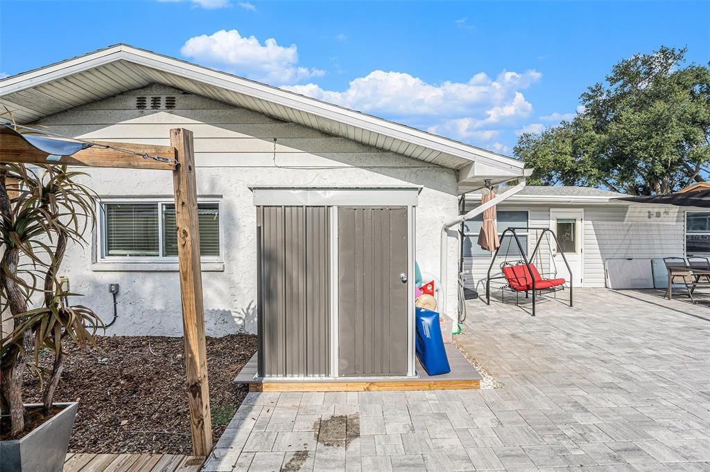 Active With Contract: $449,000 (4 beds, 2 baths, 2174 Square Feet)