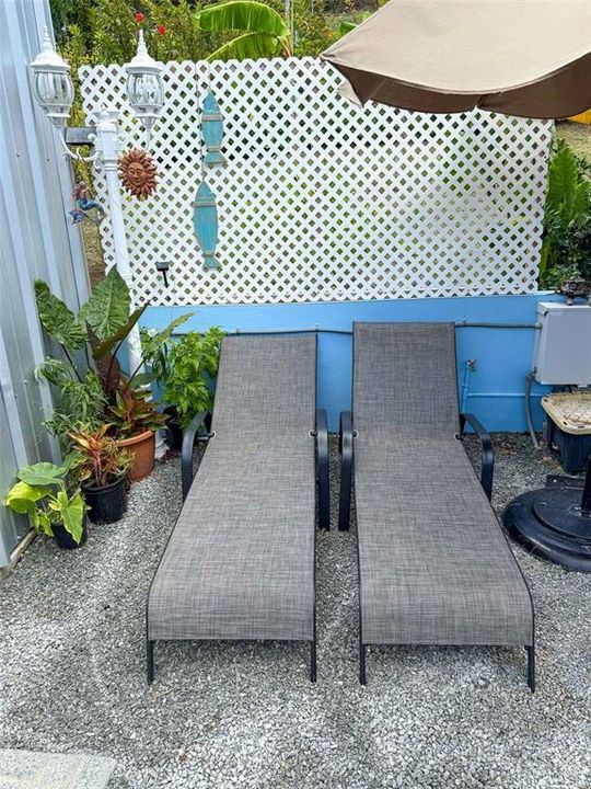 For Sale: $220,000 (3 beds, 3 baths, 556 Square Feet)