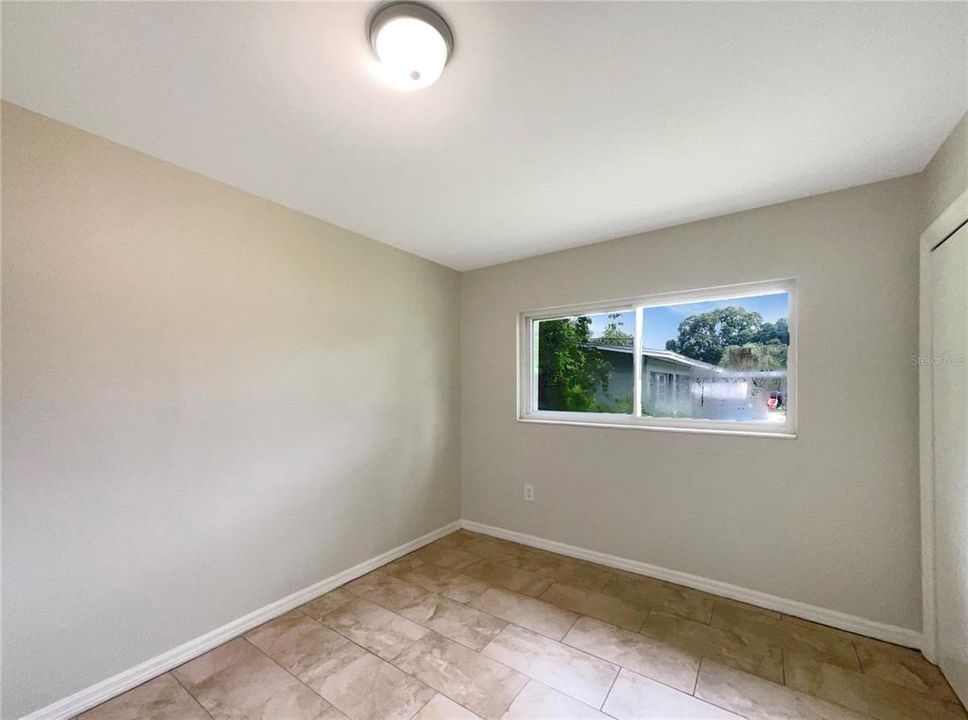 Activo con contrato: $282,000 (4 camas, 2 baños, 1199 Pies cuadrados)