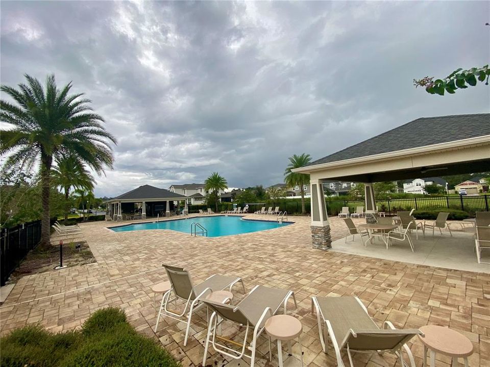 Под контрактом: $475,000 (4 спален, 2 ванн, 2030 Квадратных фут)