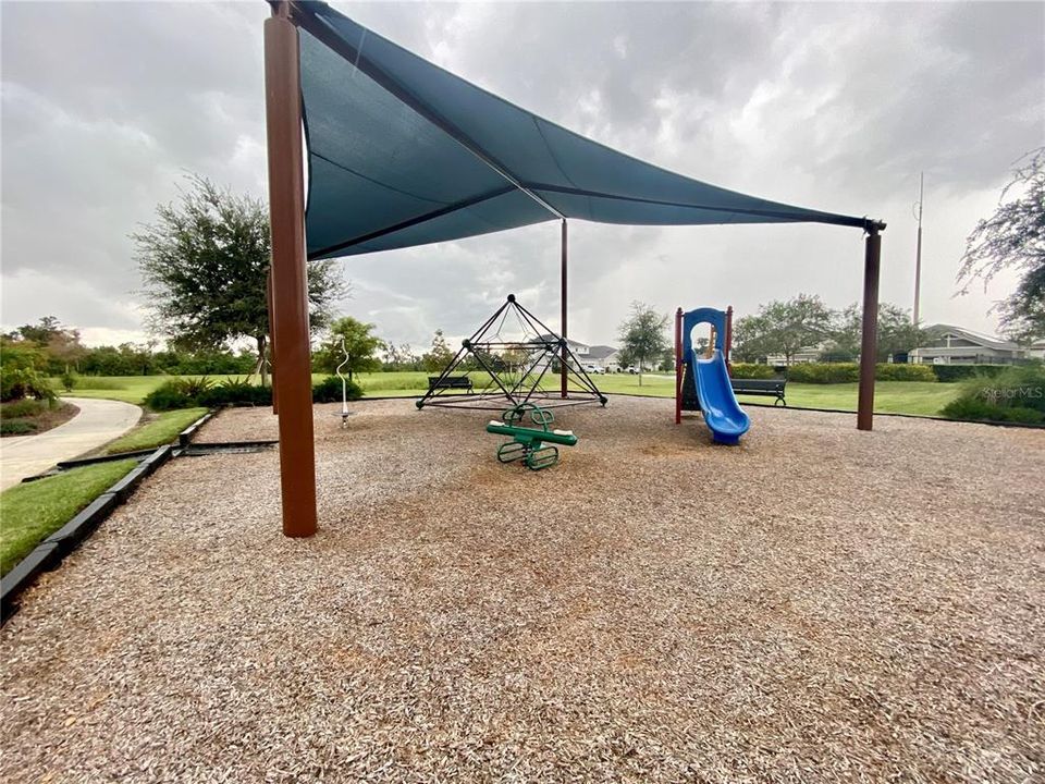 Под контрактом: $475,000 (4 спален, 2 ванн, 2030 Квадратных фут)