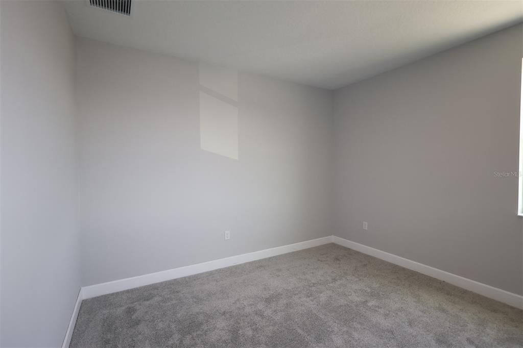 For Sale: $1,001,990 (5 beds, 4 baths, 4928 Square Feet)