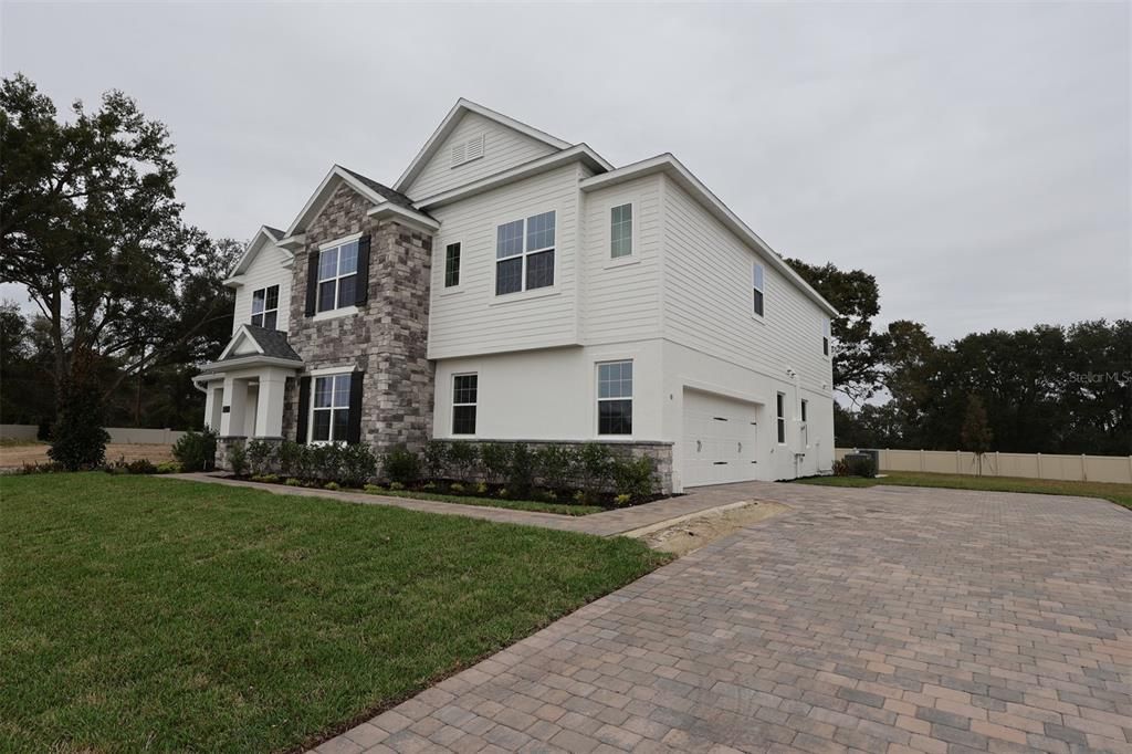 For Sale: $1,001,990 (5 beds, 4 baths, 4928 Square Feet)