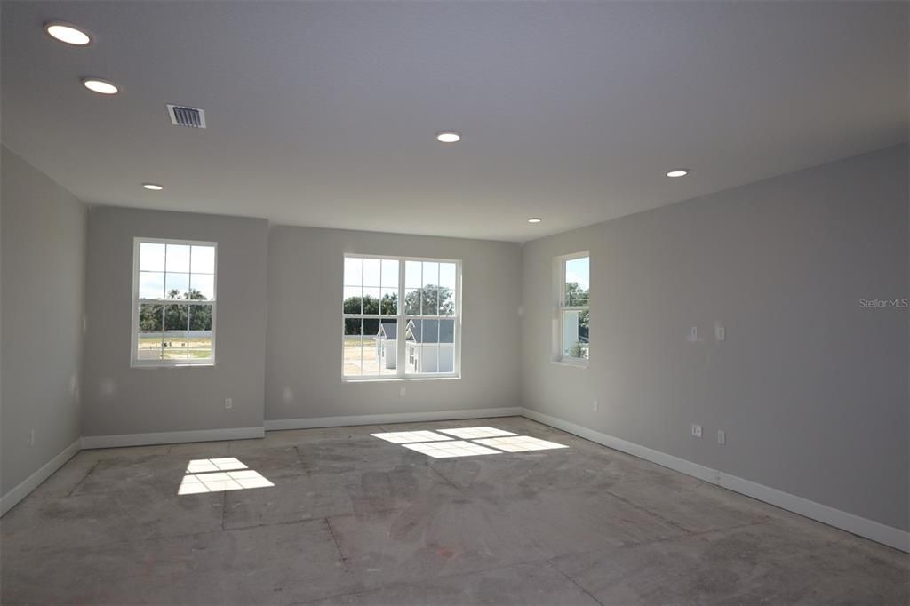 For Sale: $1,001,990 (5 beds, 4 baths, 4928 Square Feet)