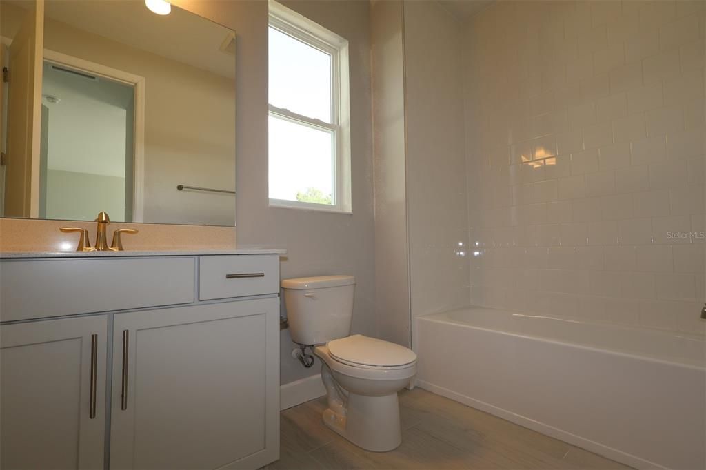 For Sale: $1,001,990 (5 beds, 4 baths, 4928 Square Feet)