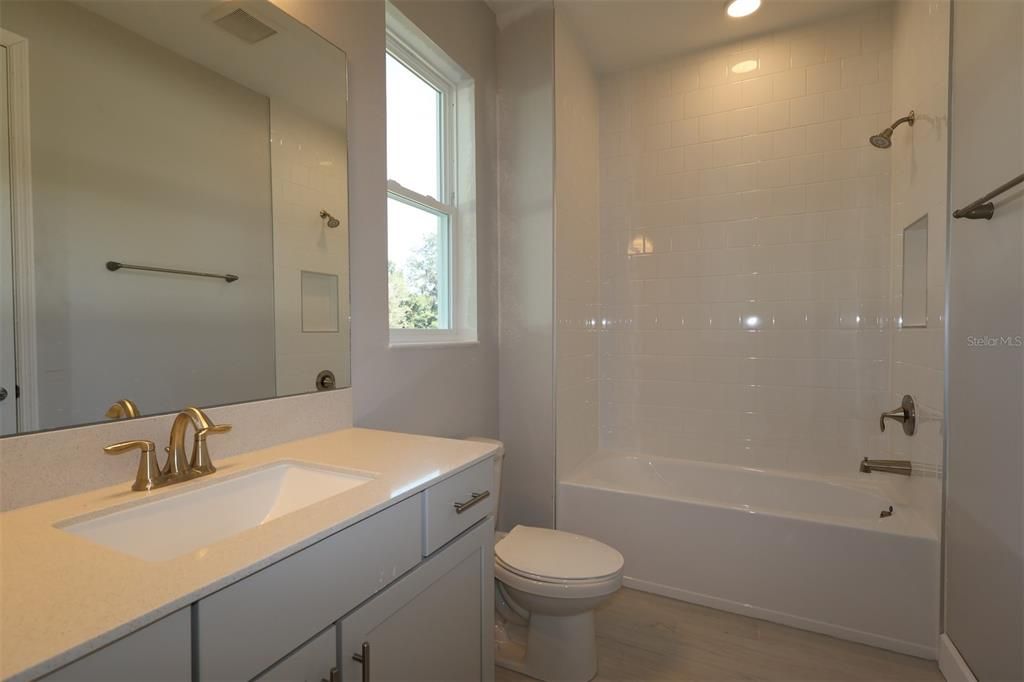 For Sale: $1,001,990 (5 beds, 4 baths, 4928 Square Feet)