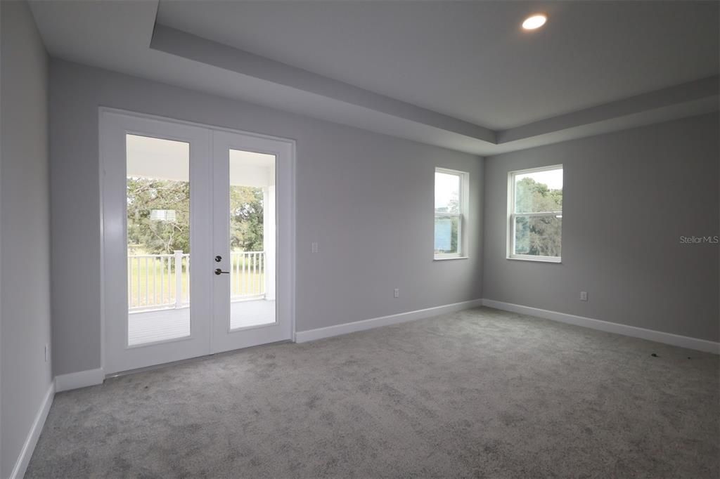 For Sale: $1,001,990 (5 beds, 4 baths, 4928 Square Feet)