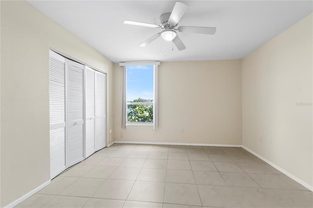 Activo con contrato: $185,999 (2 camas, 2 baños, 1370 Pies cuadrados)