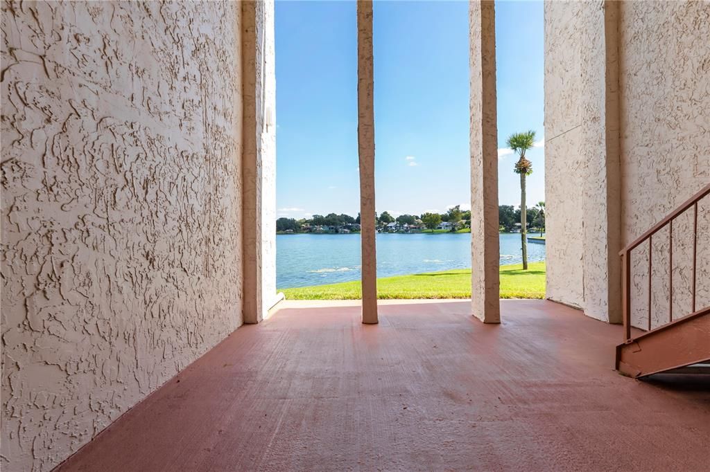 Activo con contrato: $185,999 (2 camas, 2 baños, 1370 Pies cuadrados)